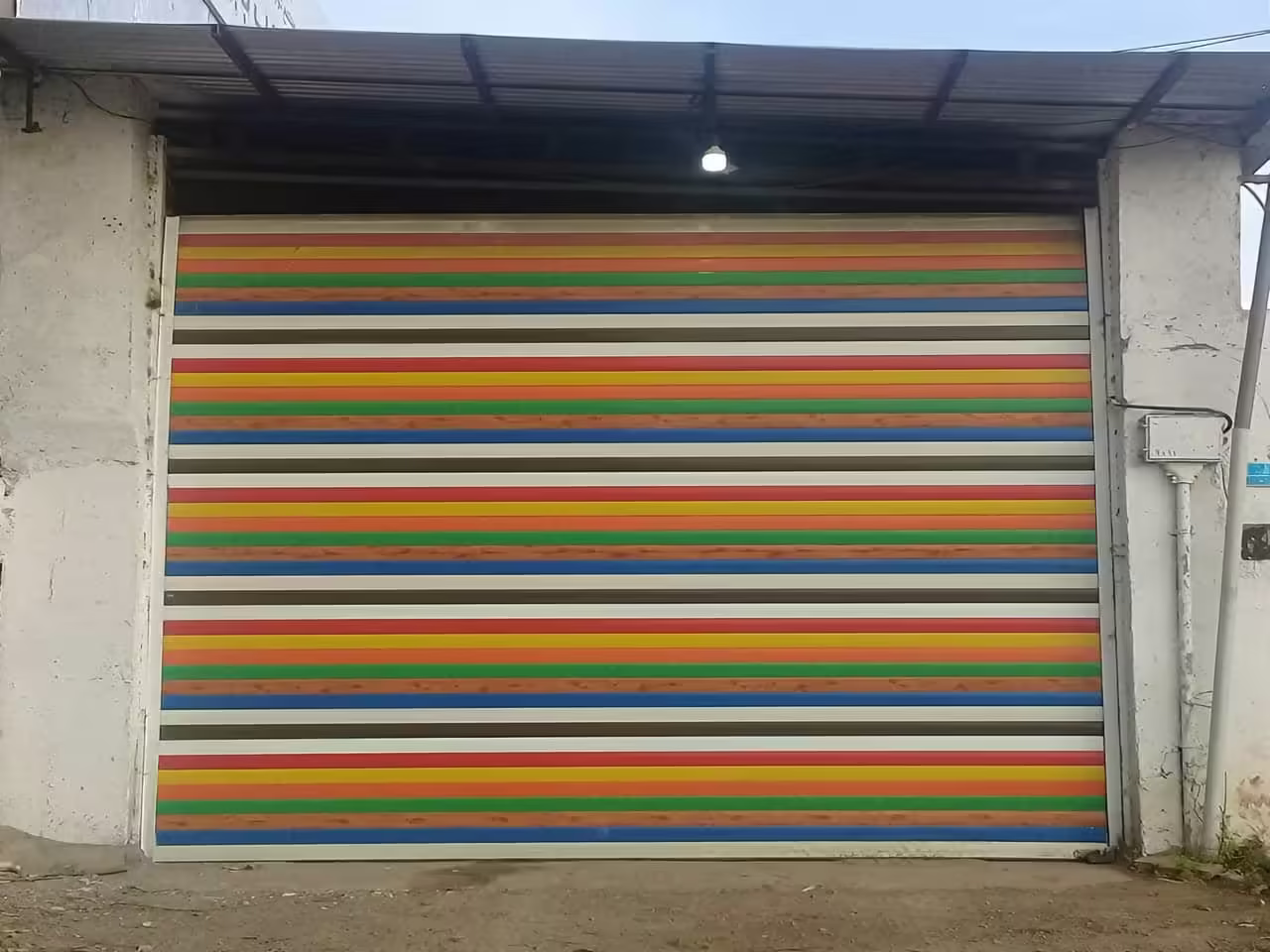 راهنمای کامل برای نصب و قیمت گذاری کرکره برقی پارکینگ راهنمای کامل برای نصب و قیمت گذاری کرکره برقی پارکینگ