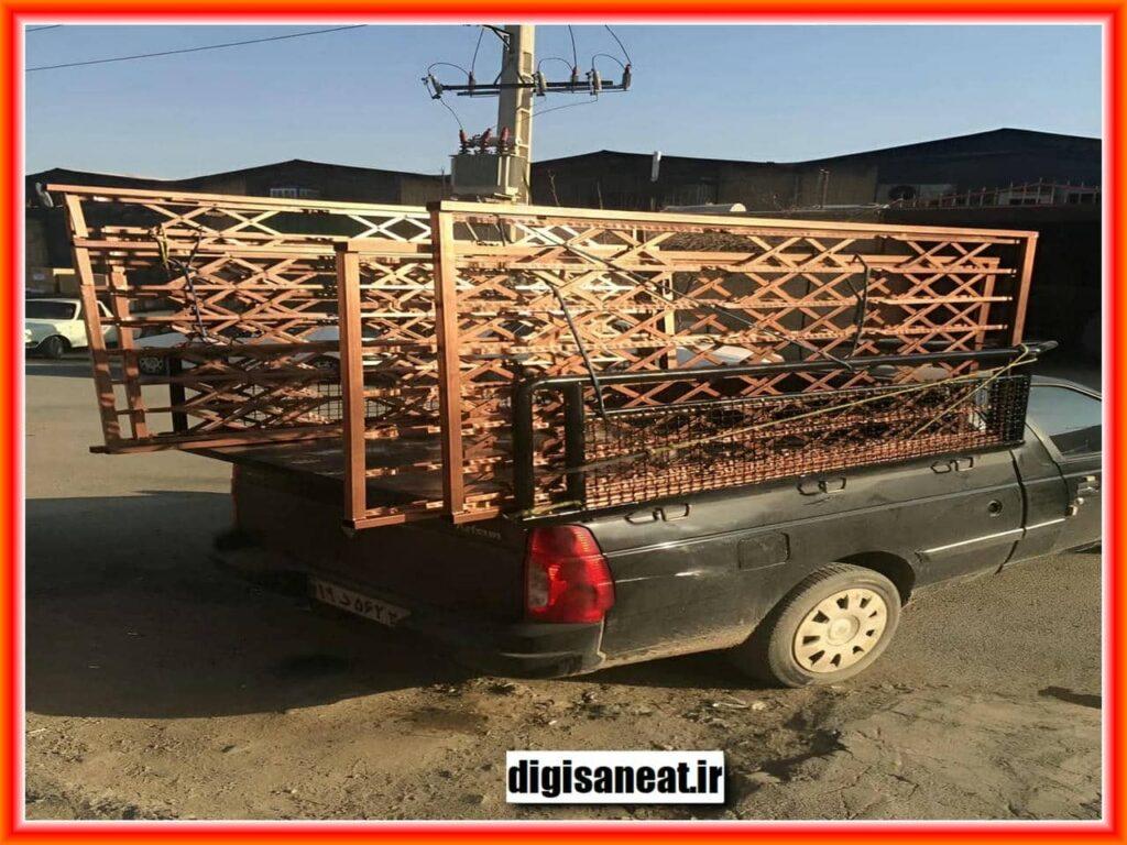 درب آکاردئونی در محله بلوار فردوس