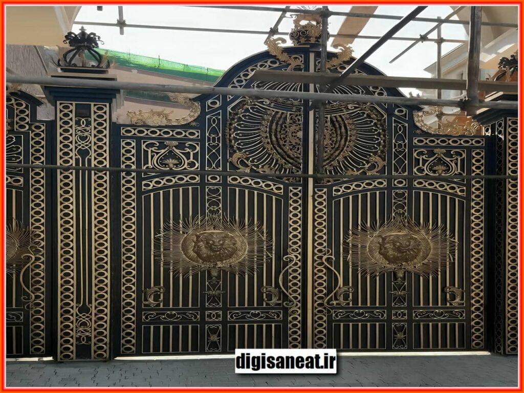 نقش درب حیاط فرفورژه در امنیت و زیبایی ویلا