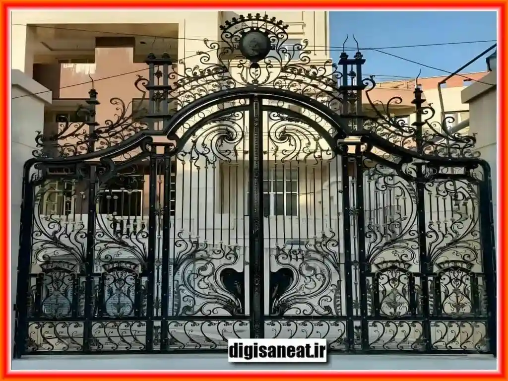 مشخصات درب حیاط فلزی