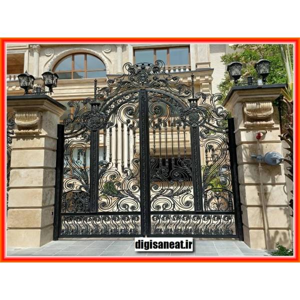 مزایای درب حیاط فلزی