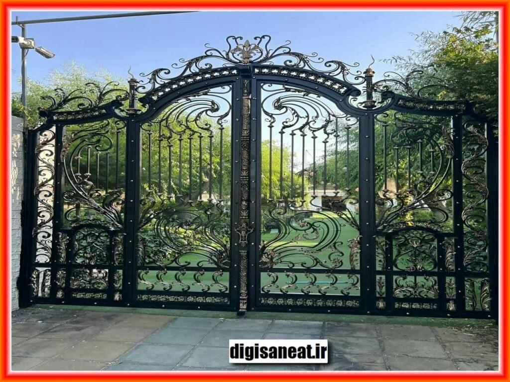 درب حیاط فلزی ساده