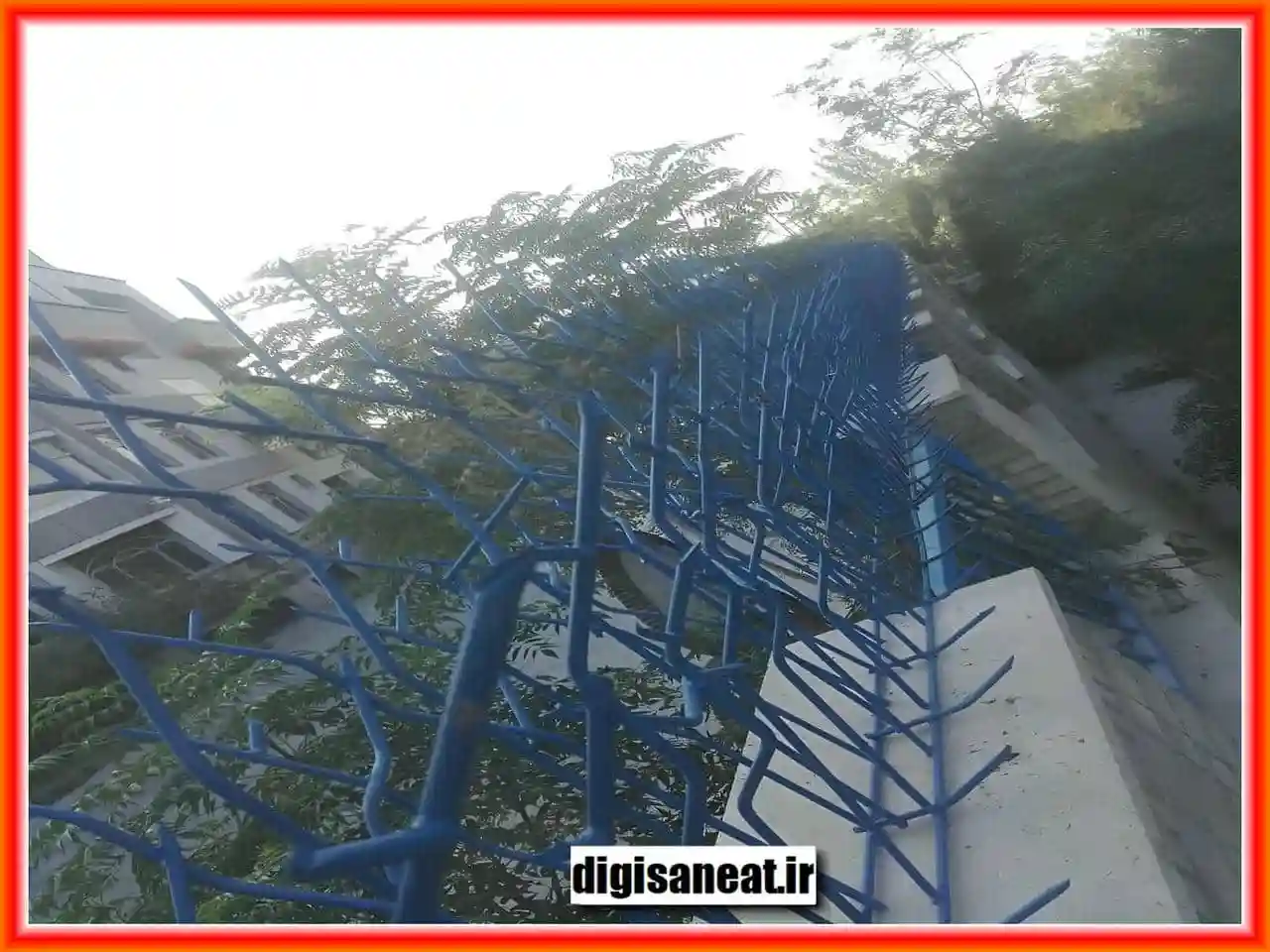 حفاظ شاخ گوزنی برای دیوارهای کم ارتفاع حفاظ شاخ گوزنی برای دیوارهای کم ارتفاع