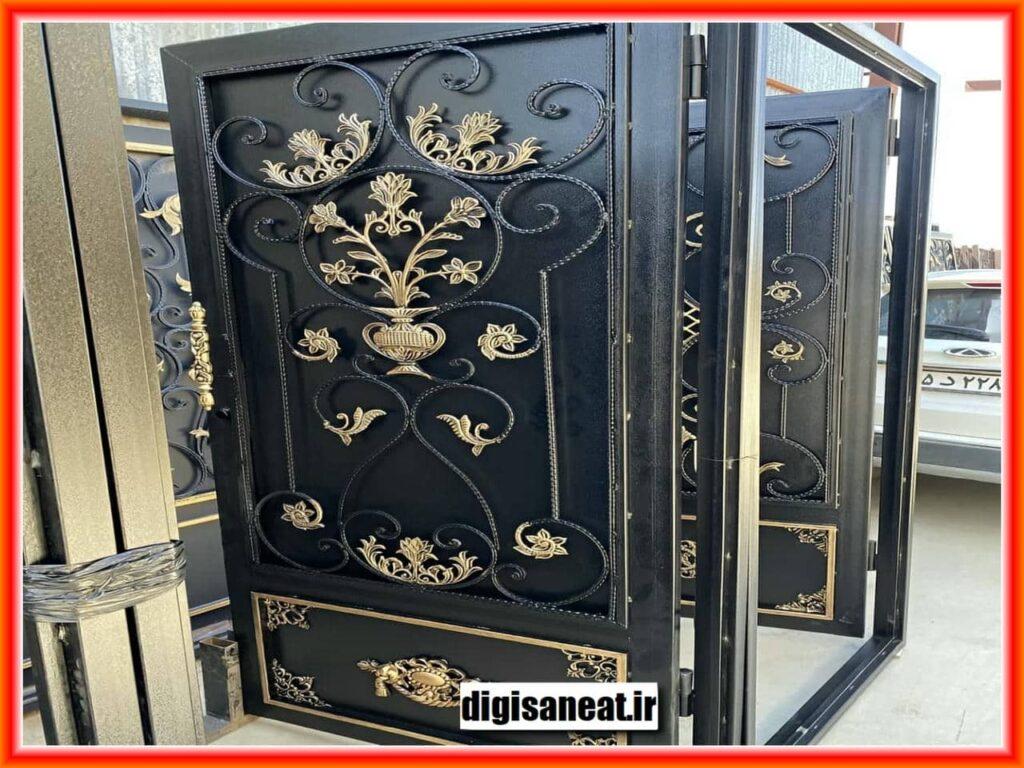 درب پارکینگ جنوبی و شمالی ساختمان در اردبیل