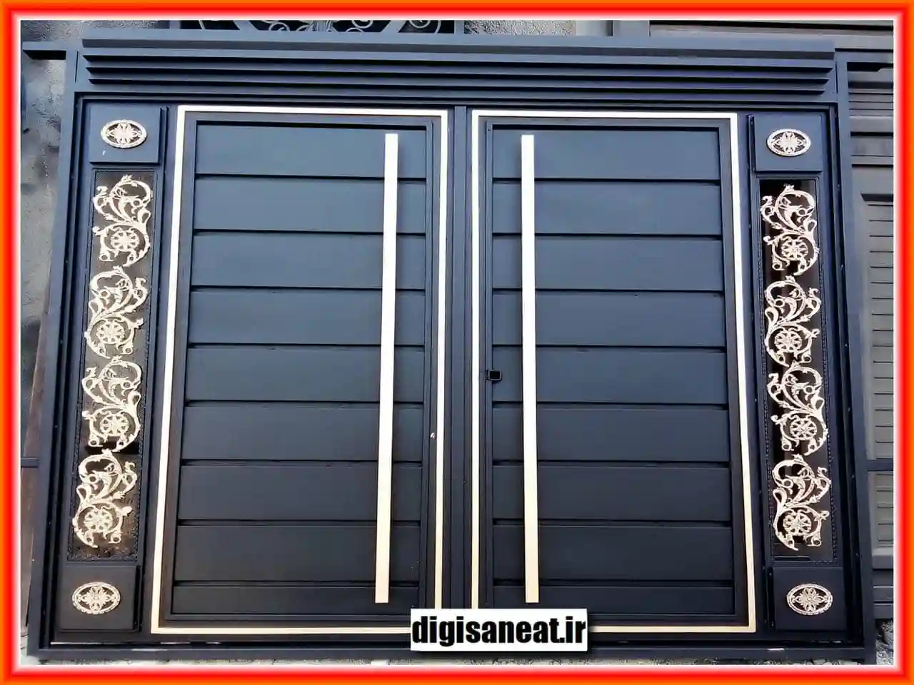 درب فلزی در رامسر