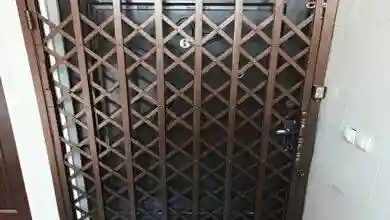 گارد درب آپارتمان