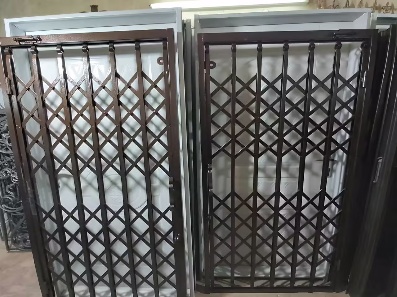 عکس درب آکاردئونی | دیجی صنعت عکس درب آکاردئونی