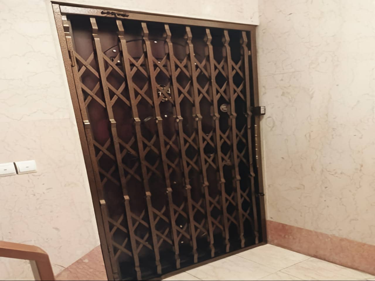 انواع مختلف نرده آکاردئونی