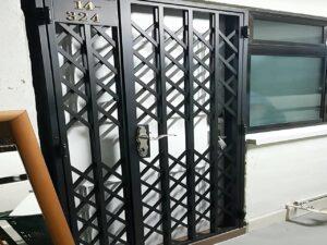 محافظ درب ورودی منزل