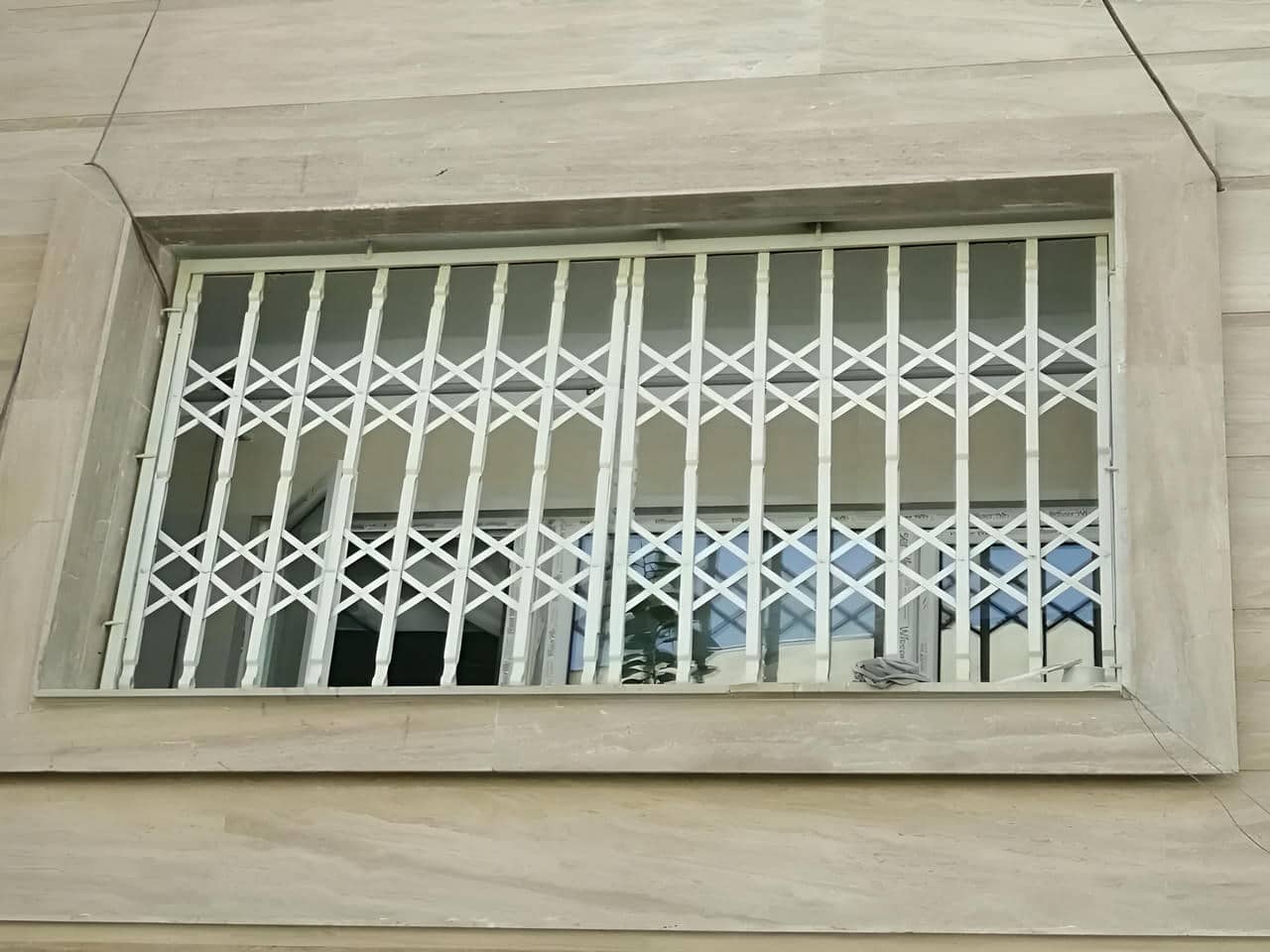 حفاظ آهنی ساختمان در کردستان | دیجی صنعت حفاظ آهنی ساختمان در کردستان