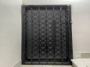 حفاظ آهنی در بندر گناوه