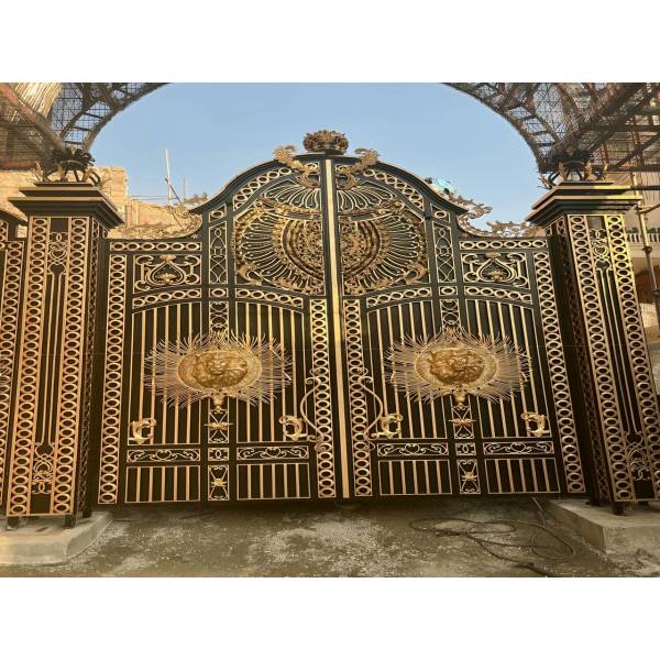 درب حیاط ویلایی در ارومیه