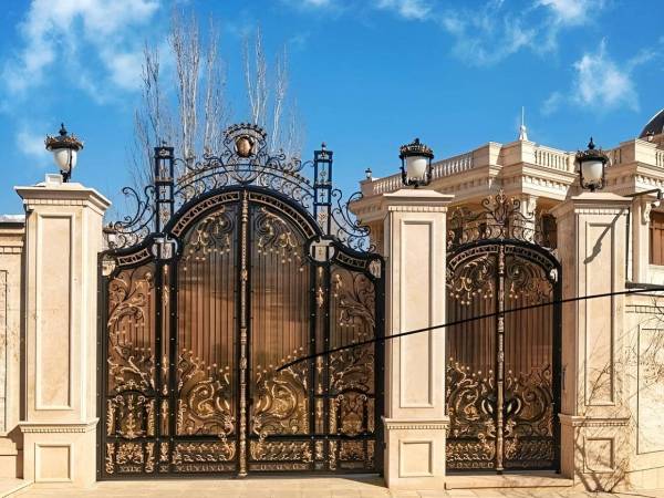 درب حیاط ویلایی در چالوس