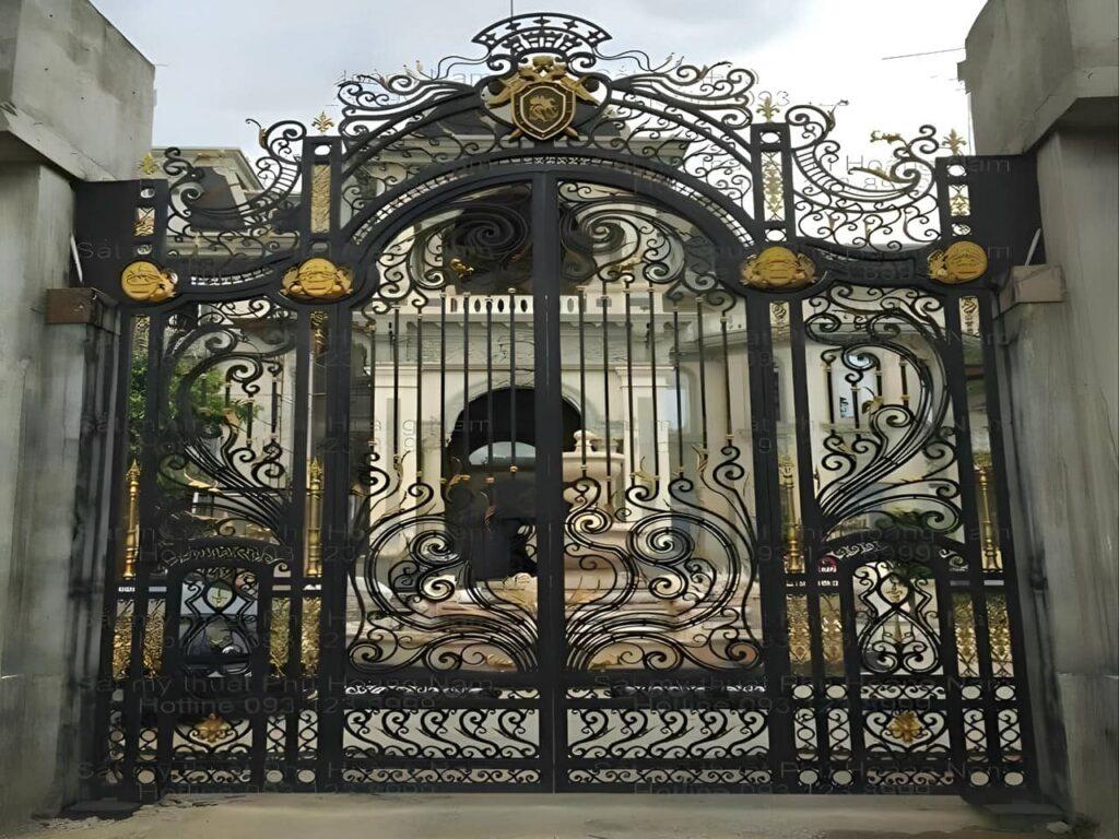 درب حیاط ویلایی در کرمان