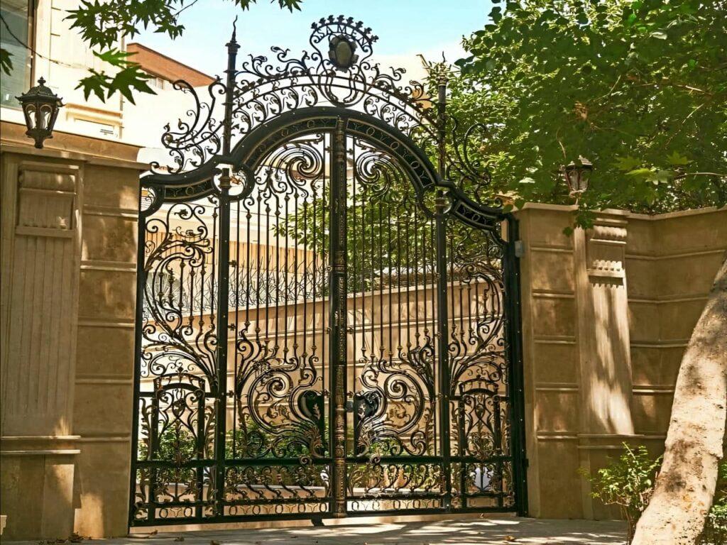 مراحل ساخت درب فرفورژه