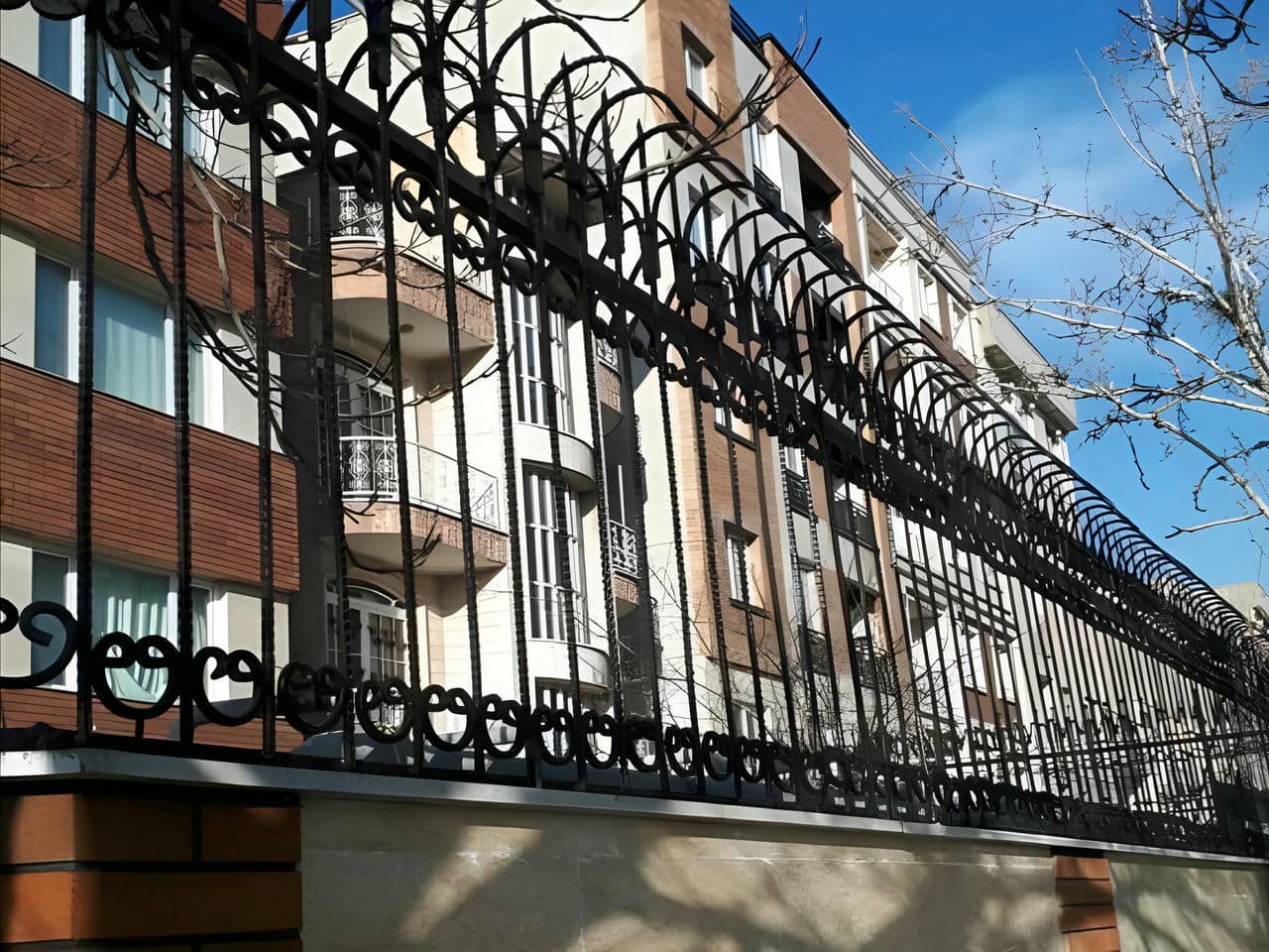 حفاظ آهنی ساختمان در گرگان | دیجی صنعت حفاظ آهنی ساختمان در گرگان