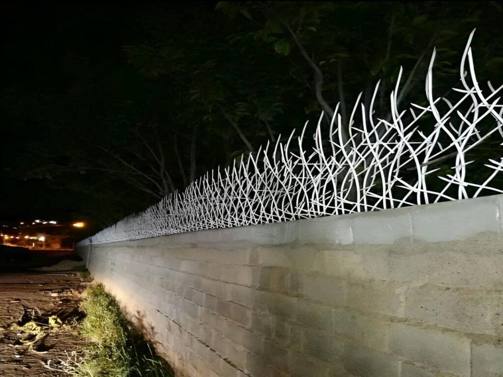 ارتفاع حفاظ شاخ گوزنی ارتفاع حفاظ شاخ گوزنی