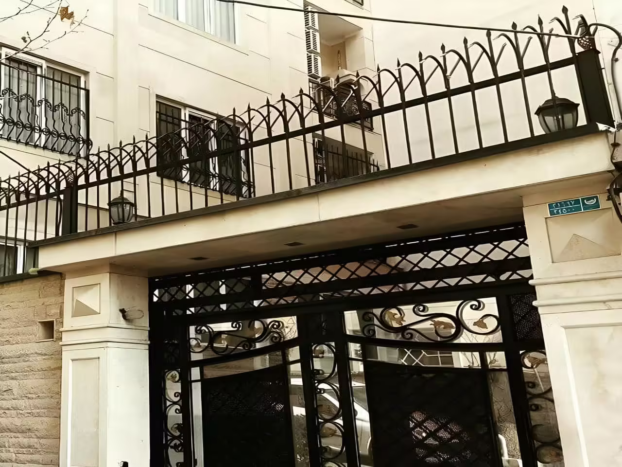 حفاظ آهنی ساختمان در کردان | دیجی صنعت حفاظ آهنی ساختمان در کردان