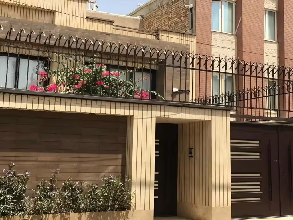 نرده گارد دیوار حیاط