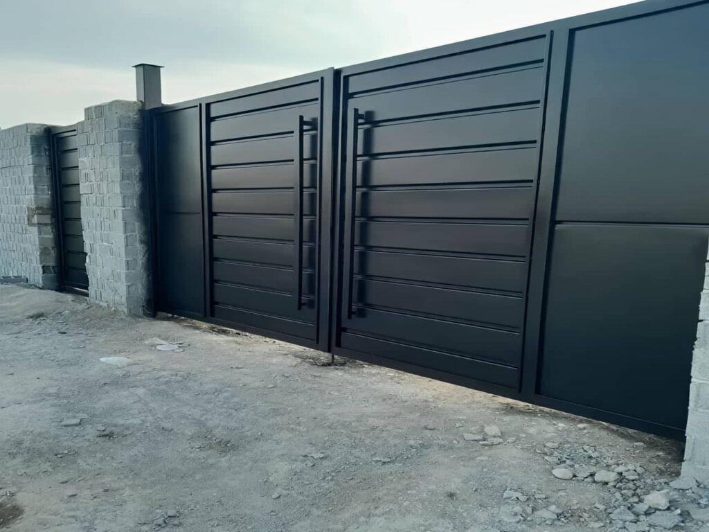 درب ورودی ساختمان آهنی ساده