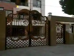 درب ویلا فرفورژه