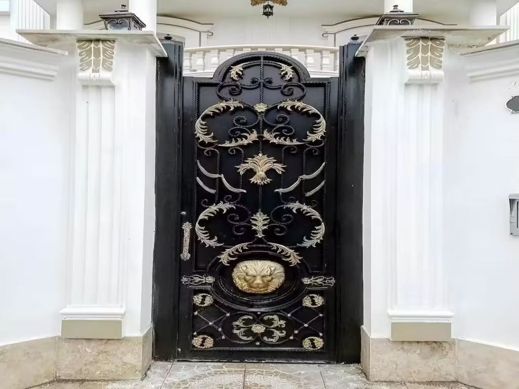 درب حیاط تک لنگه فرفورژه