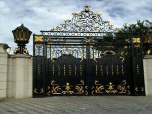 درب حیاط ویلایی در آستارا