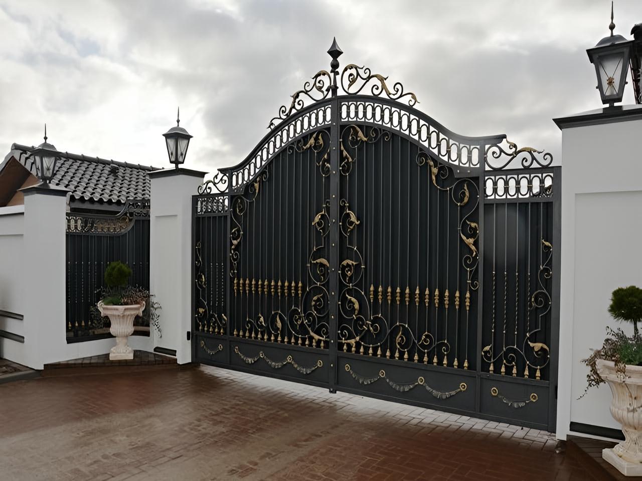 درب حیاط ویلایی در سیرجان