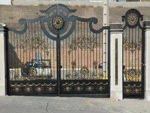 درب حیاط و پارکینگ با فرفورژه