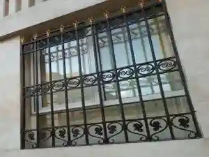 هزینه های نصب درب و حفاظ