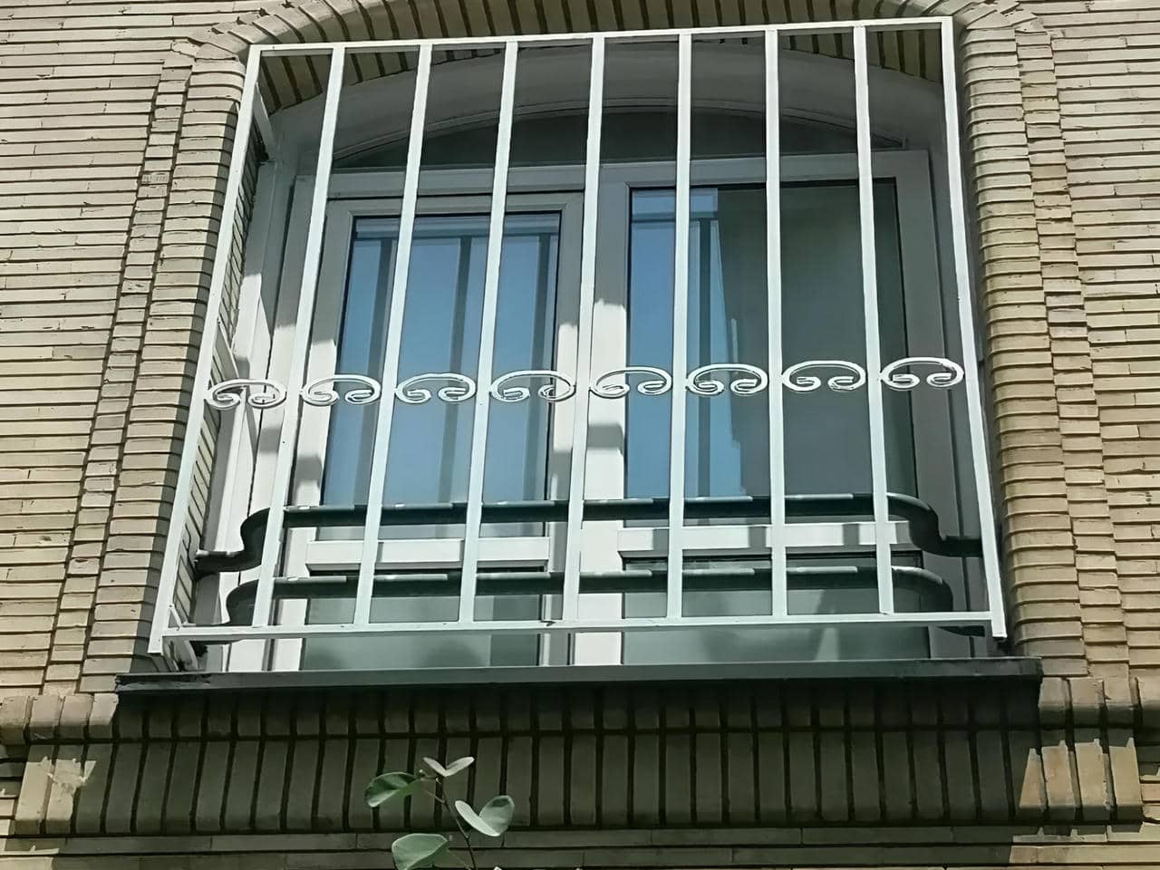 حفاظ پنجره آپارتمان | دیجی صنعت حفاظ پنجره آپارتمان