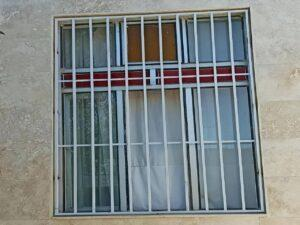 حفاظ پنجره ساده