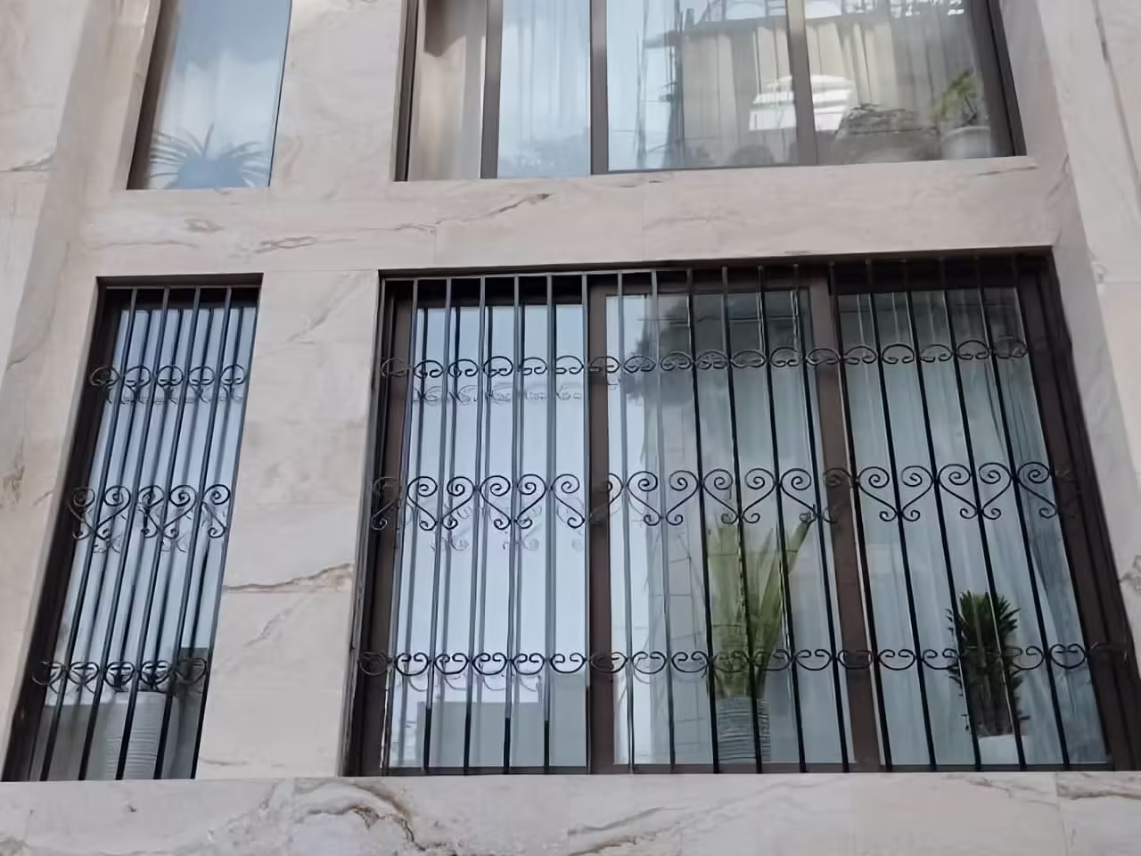 حفاظ پنجره در رامسر