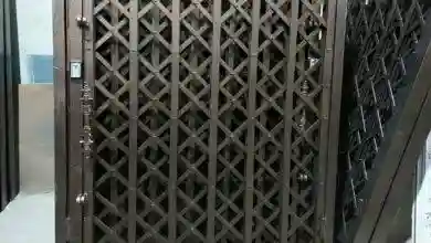 رنگ درب و حفاظ آکاردئونی