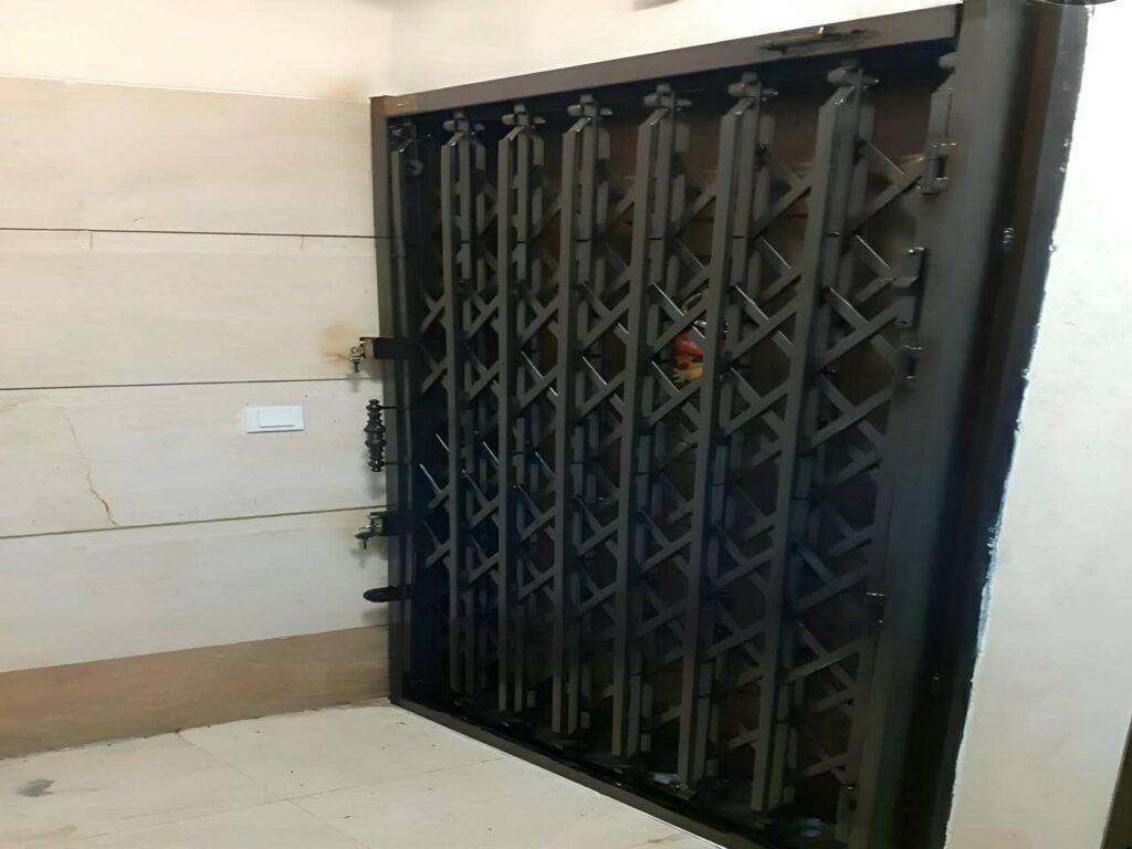 حفاظ آهنی در مرکز تهران حفاظ آهنی در مرکز تهران