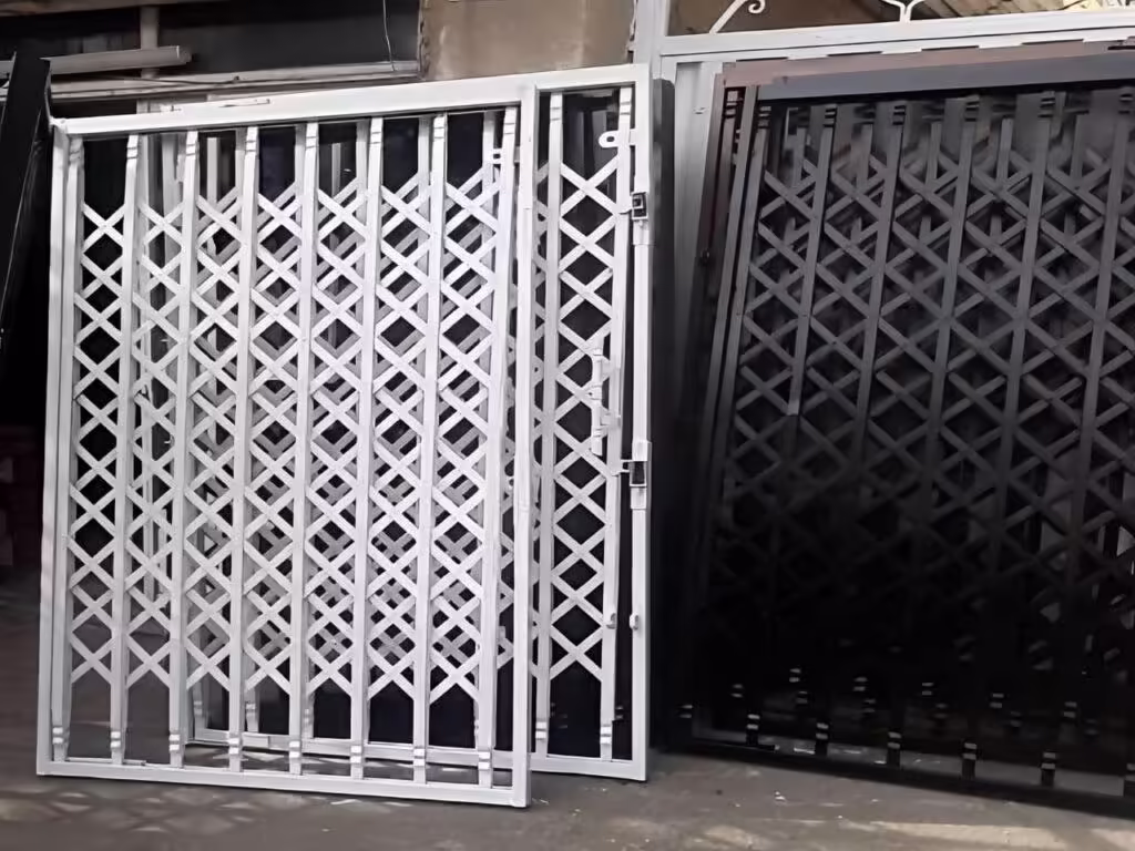 مدل حفاظ درب آکاردئونی