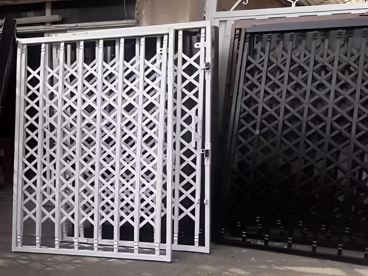 مدل حفاظ درب آکاردئونی | دیجی صنعت مدل حفاظ درب آکاردئونی