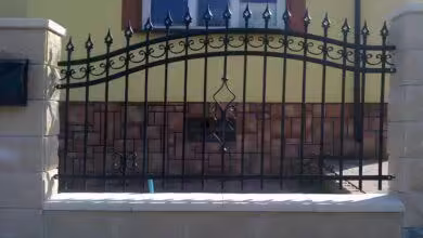 حفاظ آهنی در دهکده المپیک