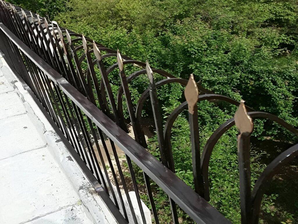 حفاظ آهنی ساختمان در صادقیه