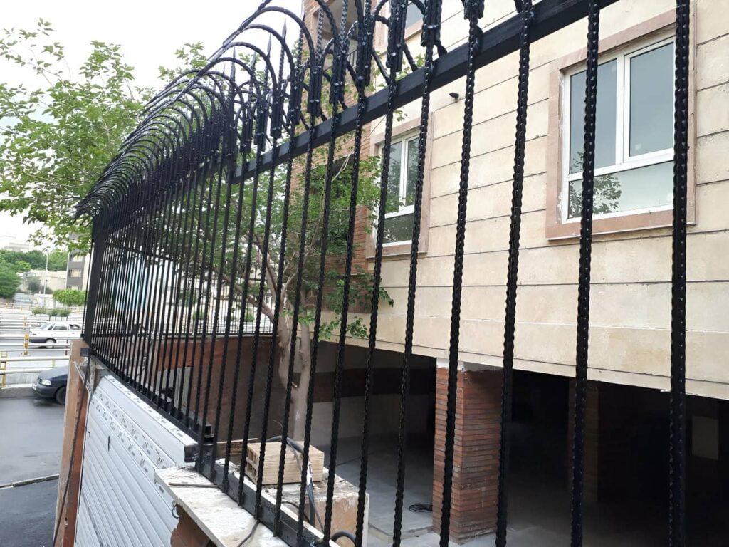 حفاظ آهنی در شهرزیبا