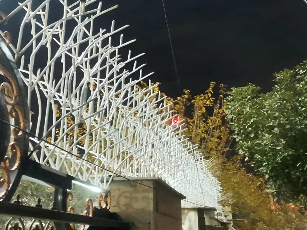 حفاظ بالای درب و دیوار
