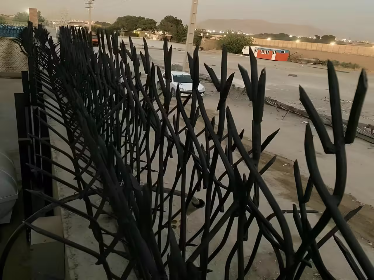 خرید و نصب حفاظ شاخ گوزنی | دیجی صنعت خرید و نصب حفاظ شاخ گوزنی