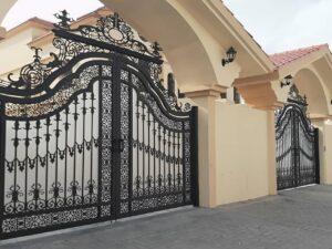 درب حیاطی فلزی دست ساز