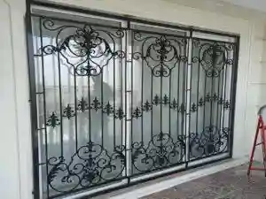 حفاظ آهنی در ولنجک