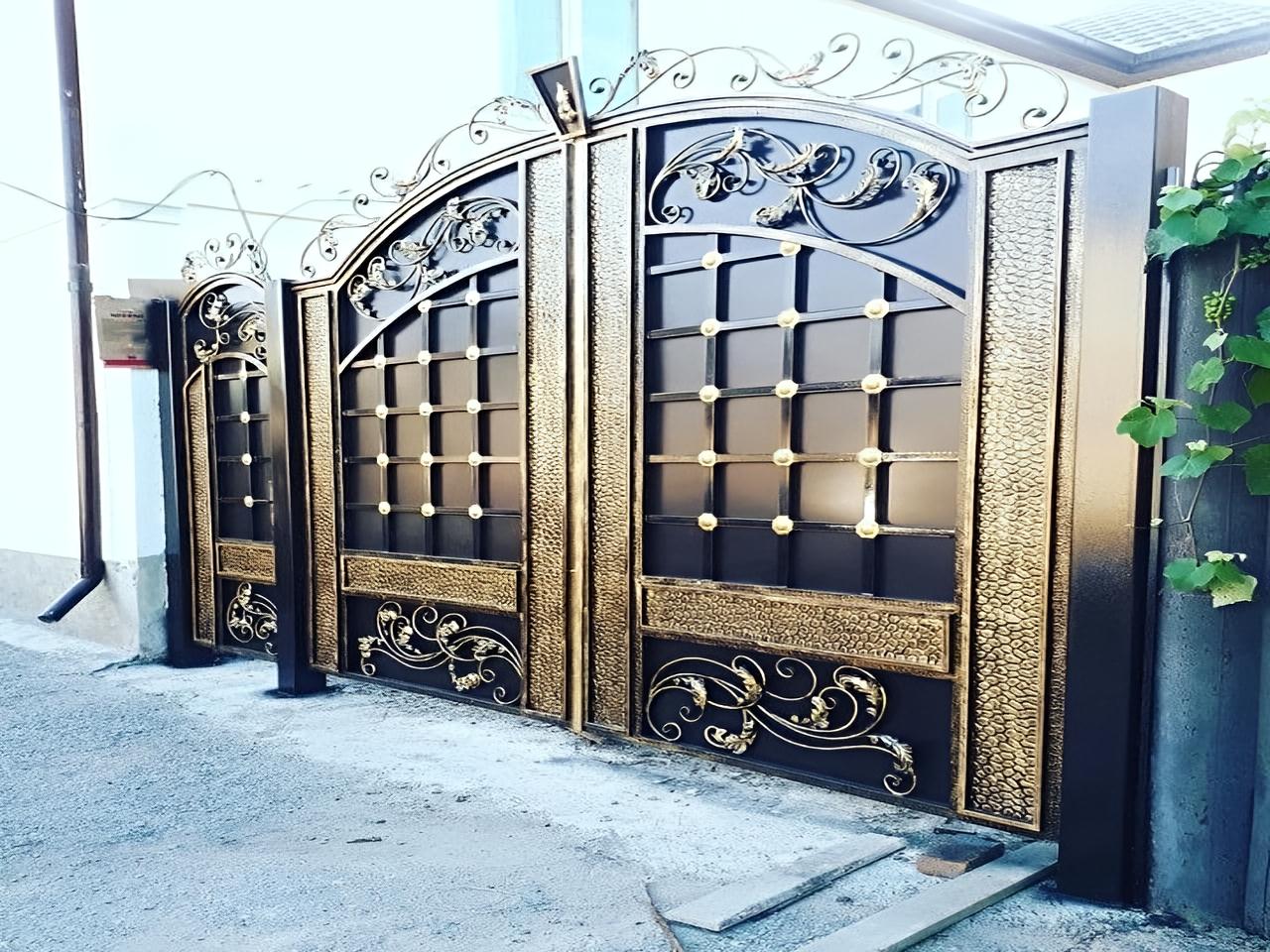 سبک طرح درب ویلایی فرفورژه