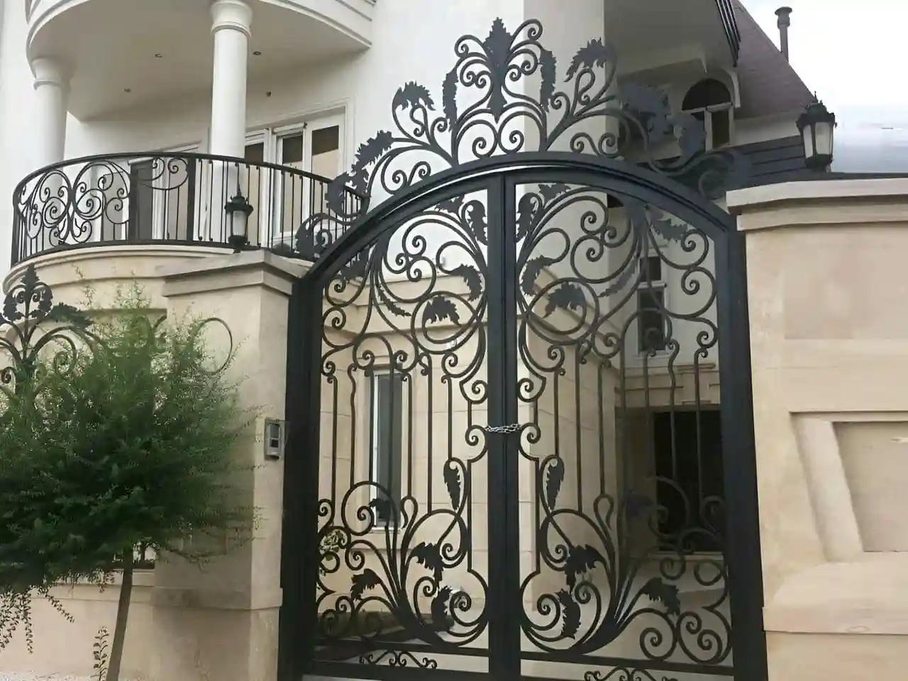 قیمت گذاری درب ویلایی فلزی مدرن قیمت گذاری درب ویلایی فلزی مدرن