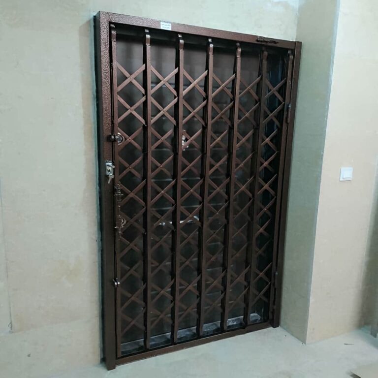 حفاظ آکاردئونی تمام گل دوبل سه جداره تسمه ۲.۵ سانتی متر