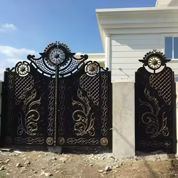 نمونه عکس و کاتالوگ درب اقاقیا با طراحی گل‌دار