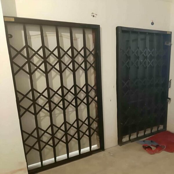 رنگ‌بندی متنوع حفاظ آکاردئونی و تاثیر آن در زیبایی ساختمان