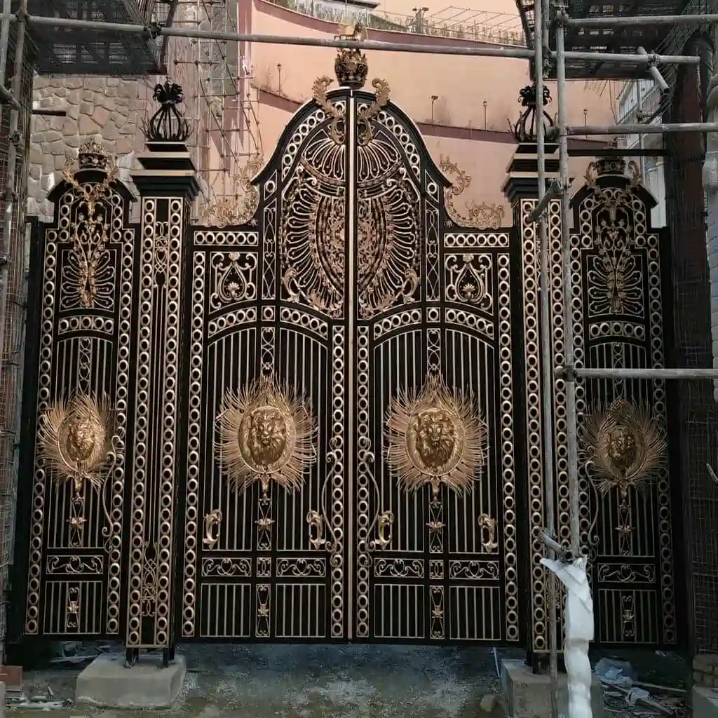 مدل جدید درب پارکینگ فلزی